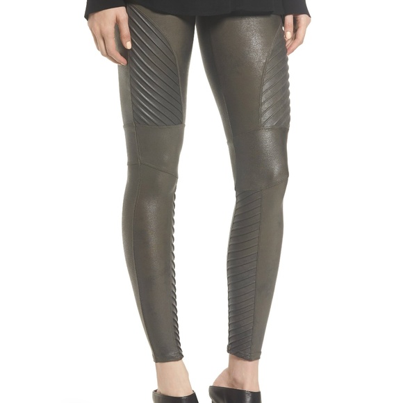 SPANX Pants - Like new Spanx Gunmetal Metallic Moto leggings